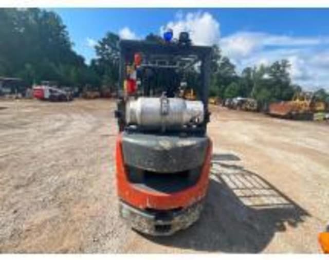 Image of Toyota 8FGCU25 equipment image 2