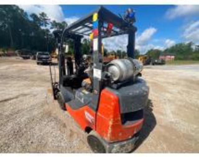 Image of Toyota 8FGCU25 equipment image 3