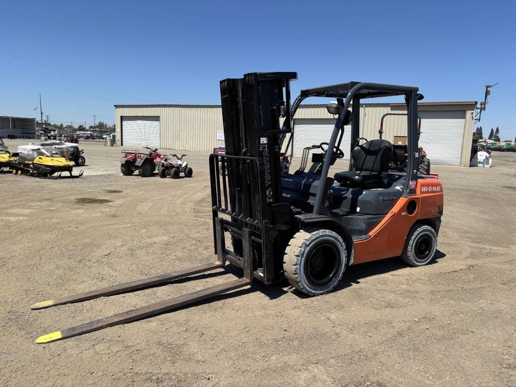 2018 Toyota 8FGU30 Equipment Image0