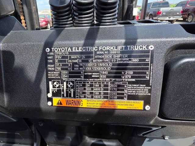 Image of Toyota 7FBCU15 equipment image 4