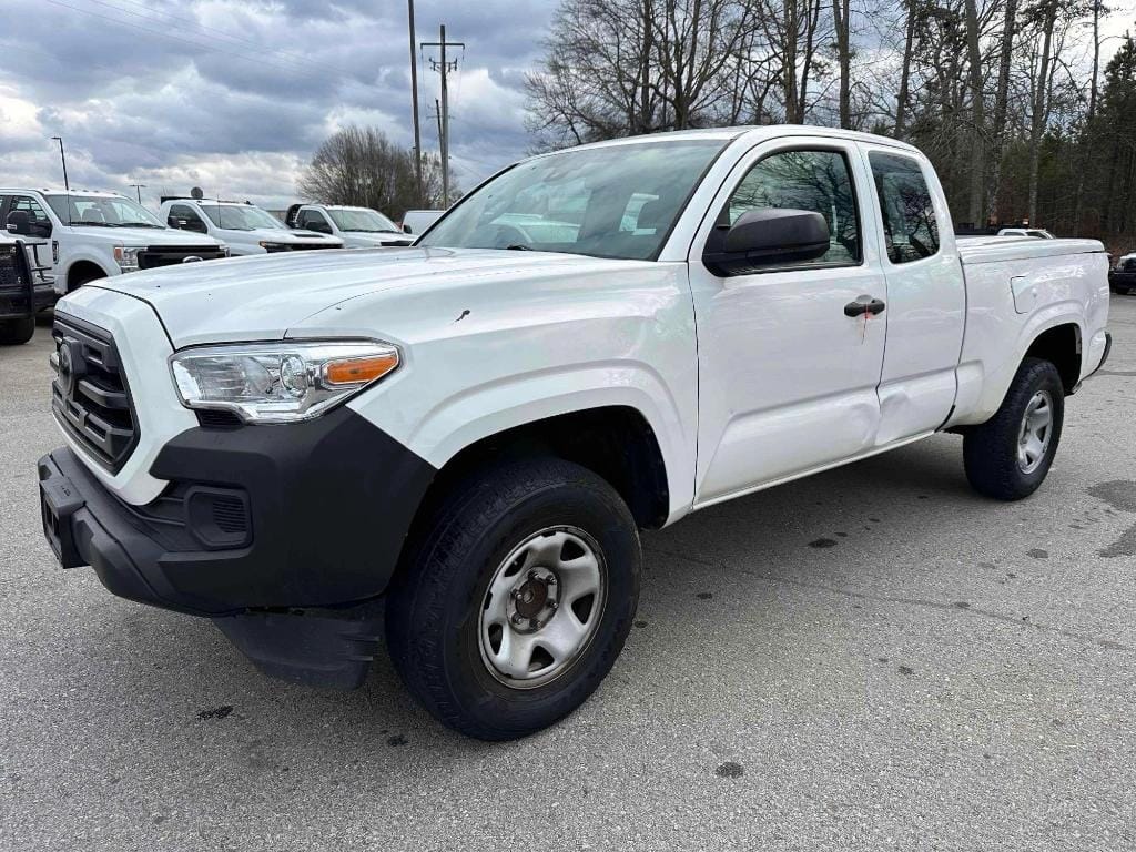 2018 Toyota Tacoma Equipment Image0