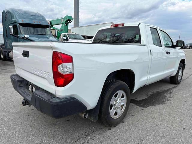 Image of Toyota Tundra equipment image 4