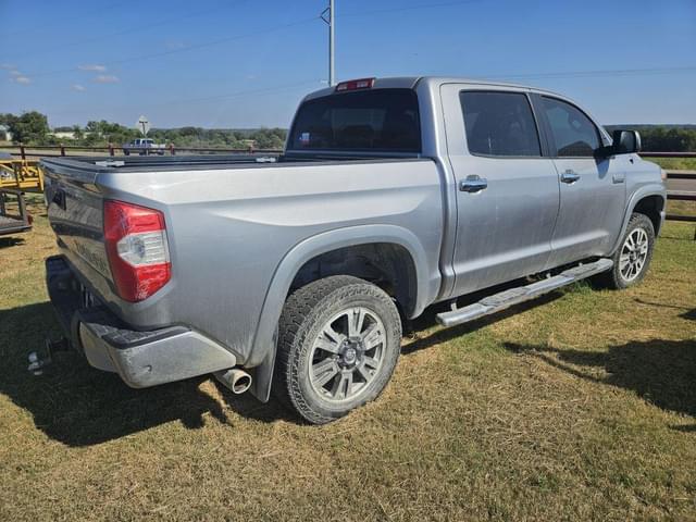 Image of Toyota Tundra equipment image 4