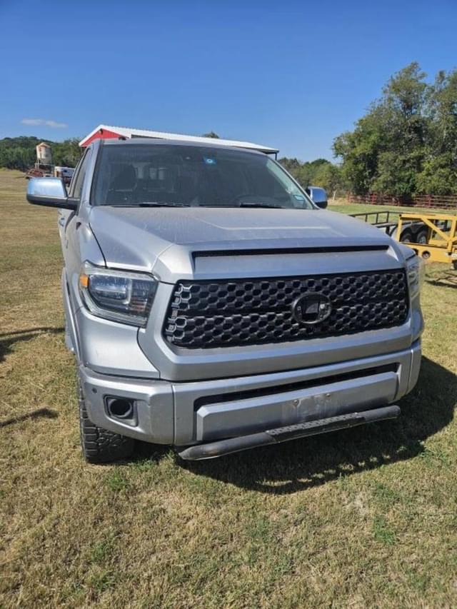 Image of Toyota Tundra equipment image 2