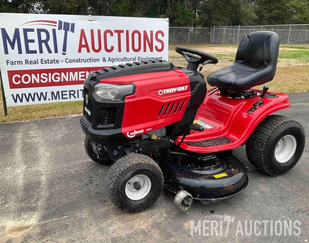 Main image Troy Bilt Horse