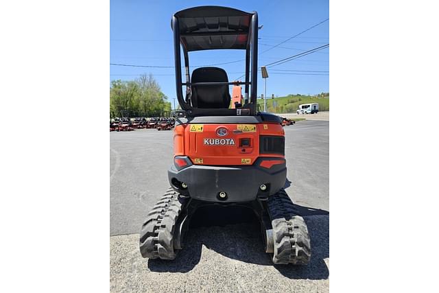 Image of Kubota U27-4 equipment image 4