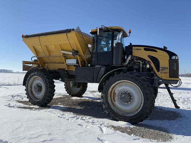 Image of RoGator RG1300C equipment image 2