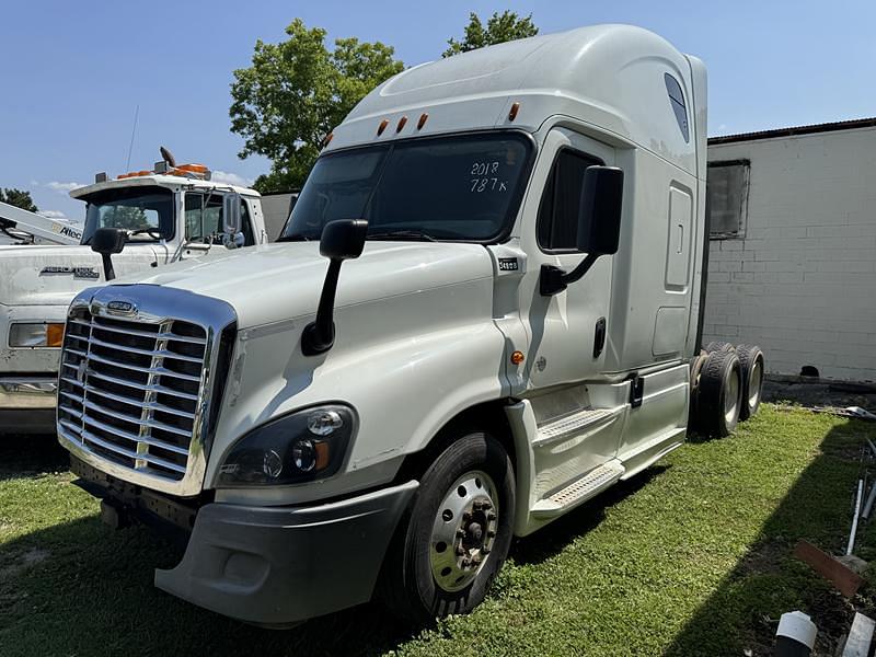 Image of Freightliner Cascadia Primary image