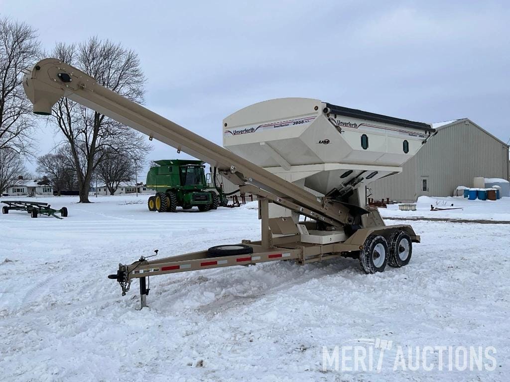 2018 Unverferth 3955XL Equipment Image0