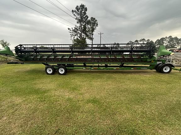 Image of Unverferth Roadrunner 536 equipment image 1