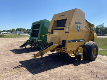 Main image Vermeer 604N Cornstalk Special