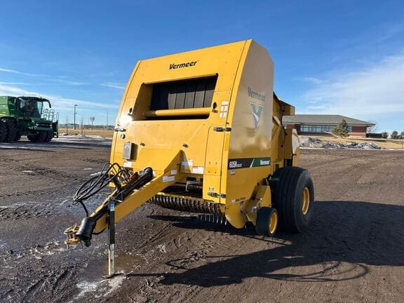 2018 Vermeer 605N Equipment Image0