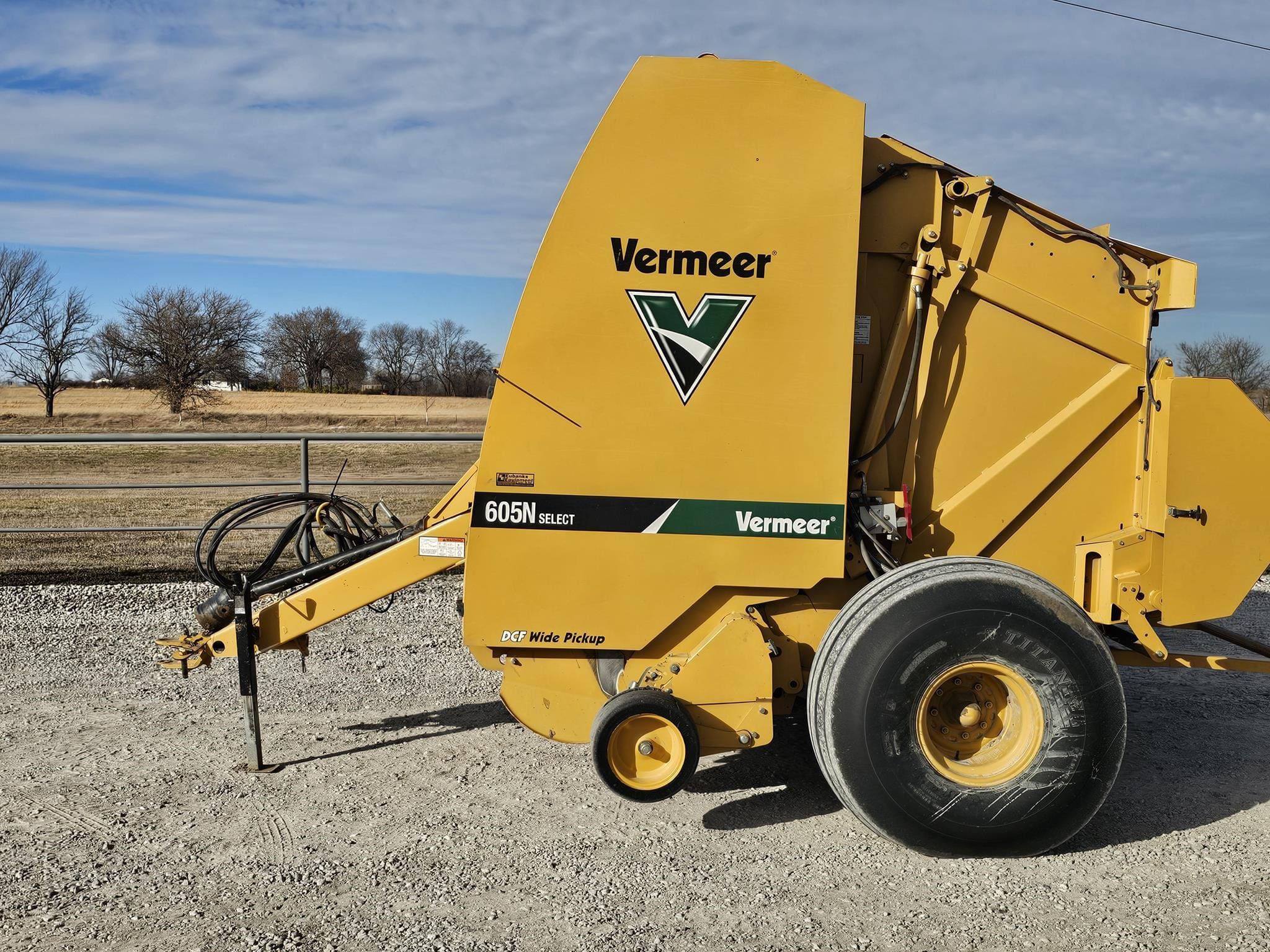 2018 Vermeer 605N Equipment Image0