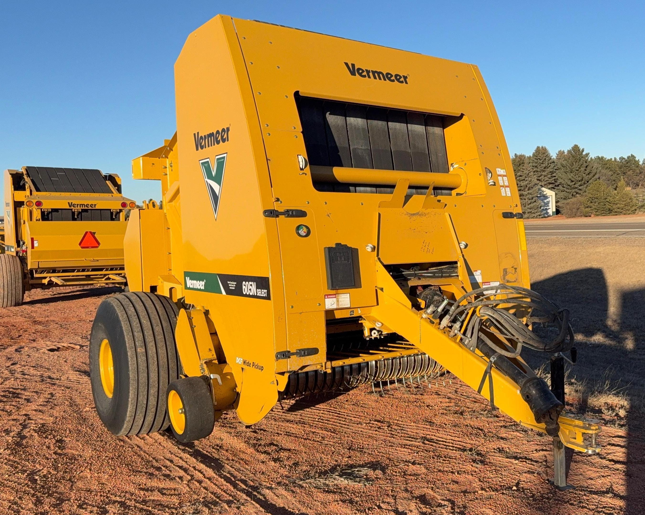 2018 Vermeer 605N Equipment Image0