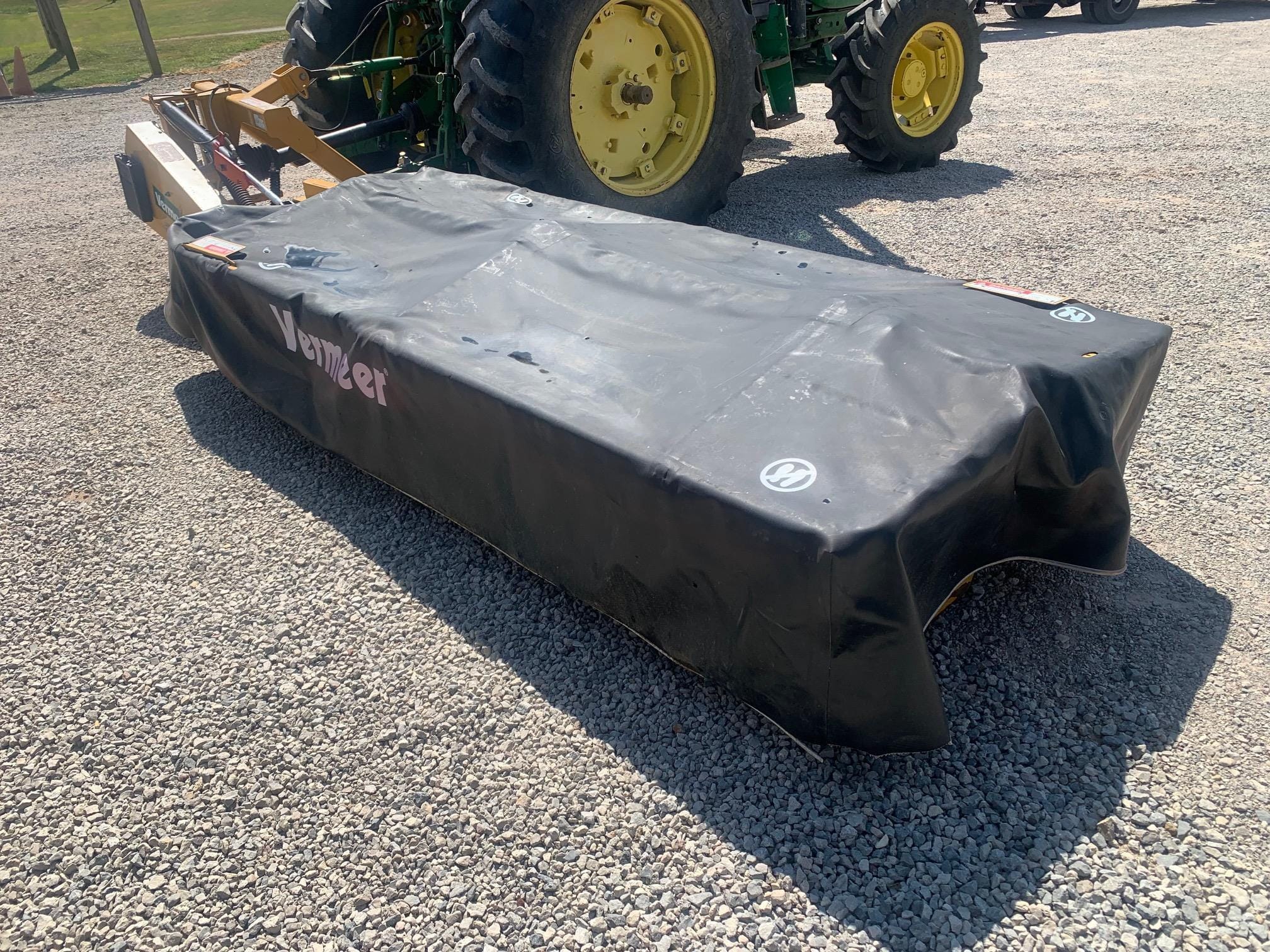 2018 Vermeer M7040 Equipment Image0