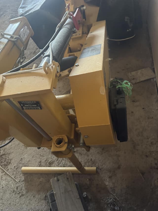Image of Vermeer M7040 equipment image 4