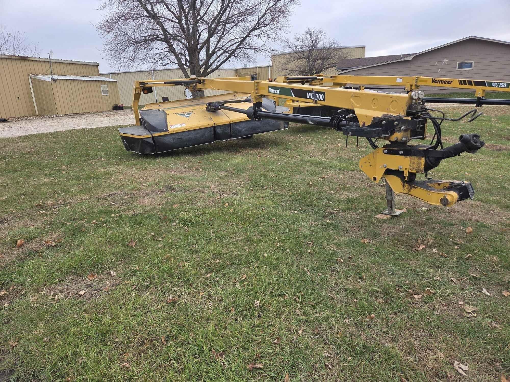 2018 Vermeer MC3700 Equipment Image0