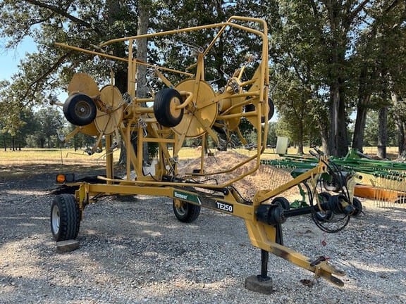 2018 Vermeer TE250 Equipment Image0