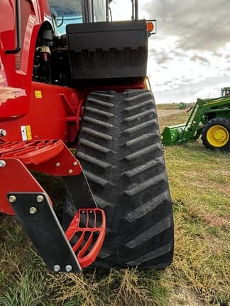 Image of Versatile 610DT equipment image 4