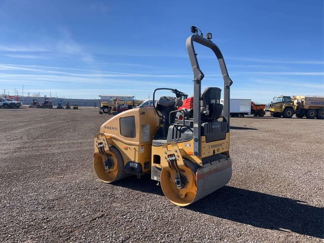 Image of Volvo DD25B equipment image 3