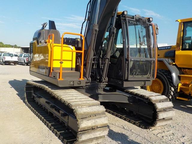 Image of Volvo EC140EL equipment image 3