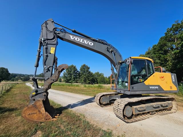 Image of Volvo EC160EL equipment image 3