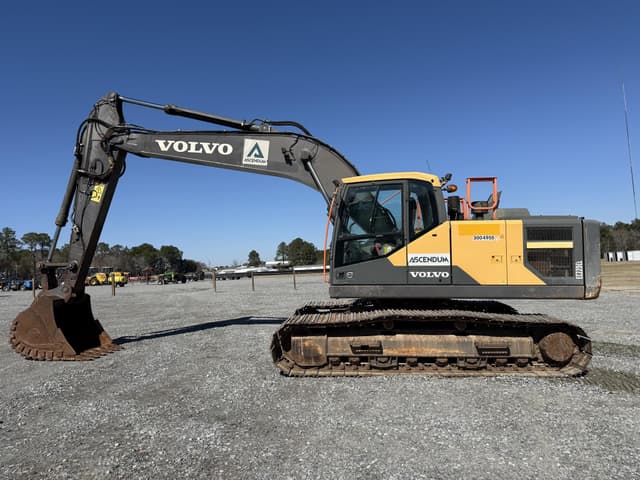 Image of Volvo EC220EL equipment image 1
