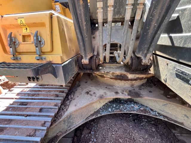 Image of Volvo EC220EL equipment image 2