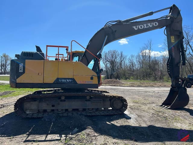 Image of Volvo EC220EL equipment image 4