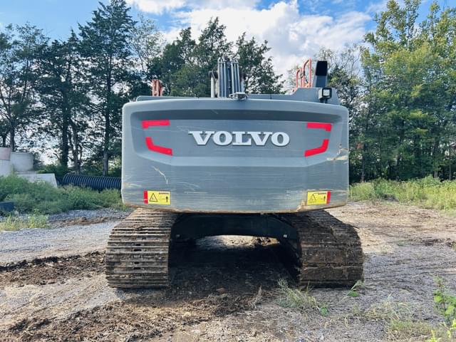 Image of Volvo EC300EL equipment image 3