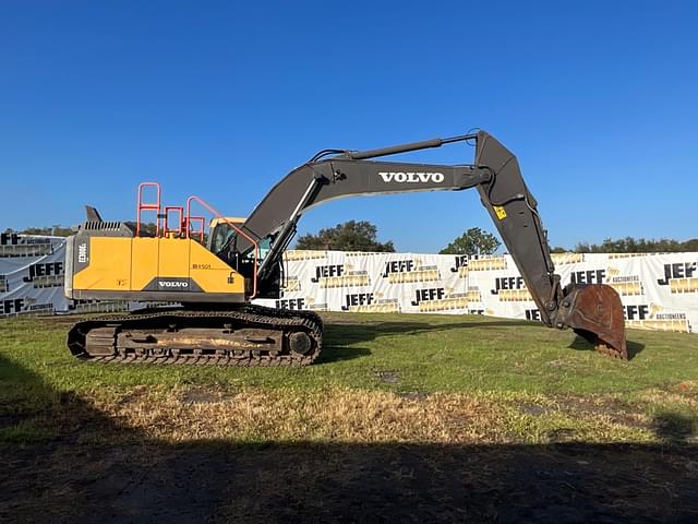 Image of Volvo EC300EL equipment image 3