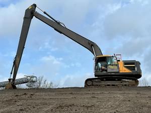2018 Volvo EC300E-LR Image