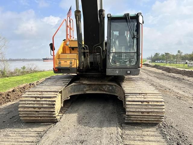 Image of Volvo EC300E-LR equipment image 3