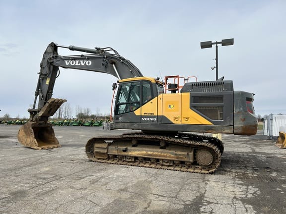 2018 Volvo EC350EL Equipment Image0