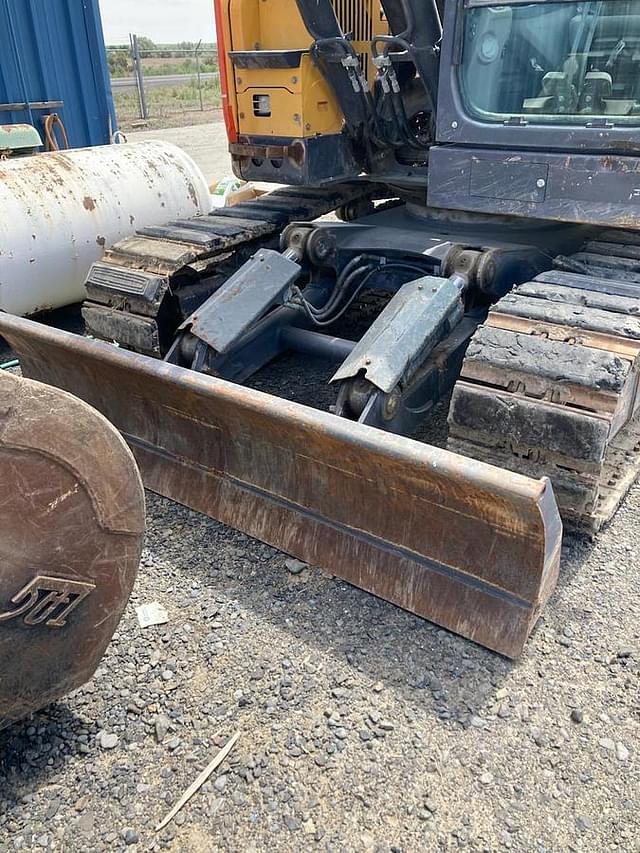 Image of Volvo ECR145EL equipment image 3
