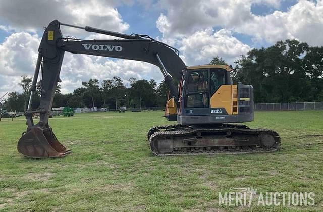 Image of Volvo ECR235EL equipment image 1