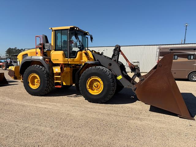 Image of Volvo L110H equipment image 1