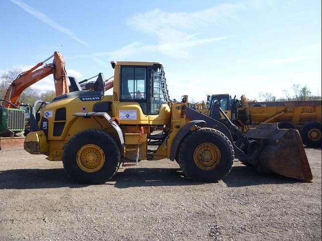 Image of Volvo L70H equipment image 2
