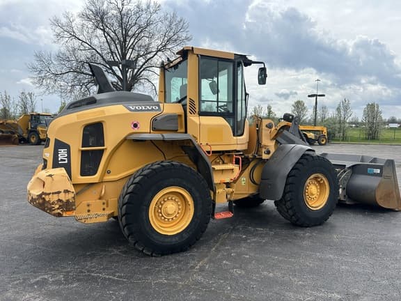 Image of Volvo L70H equipment image 2