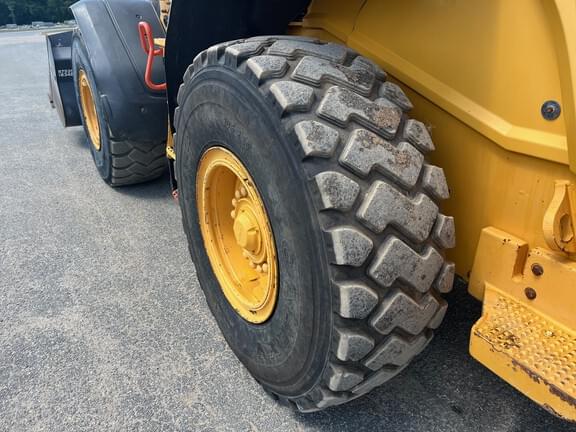 Image of Volvo L70H equipment image 4