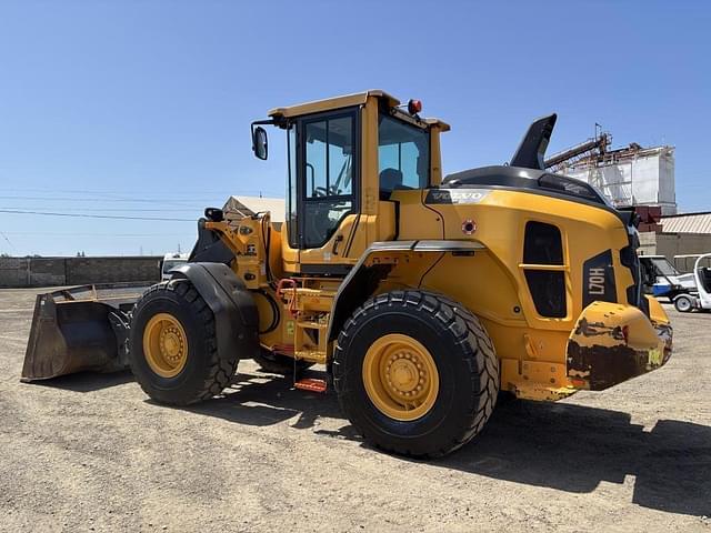 Image of Volvo L70H equipment image 3