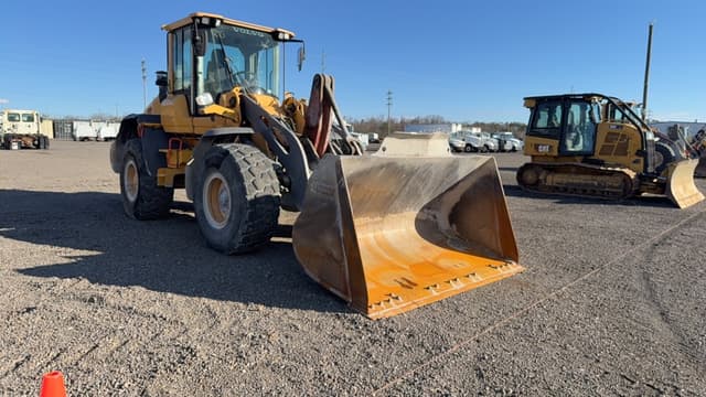 Image of Volvo L90H equipment image 2