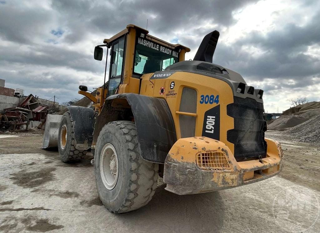 2018 Volvo L90H Equipment Image0