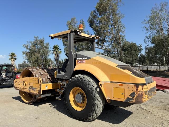 Image of Volvo SD115B equipment image 3