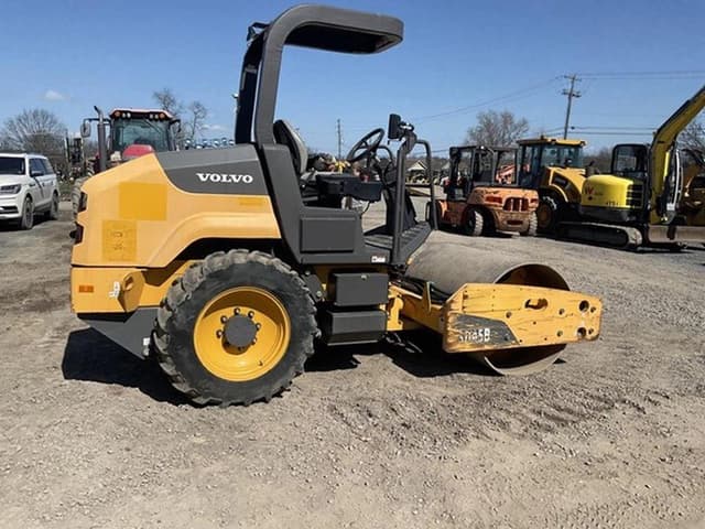 Image of Volvo SD45B equipment image 4