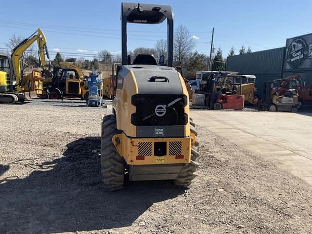 Image of Volvo SD45B equipment image 2