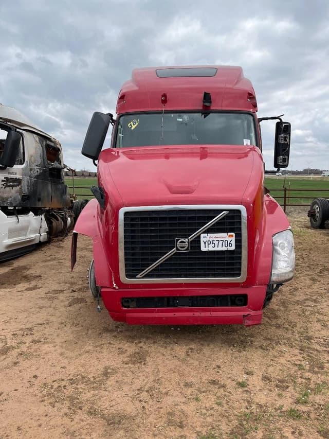 Image of Volvo VNL equipment image 1