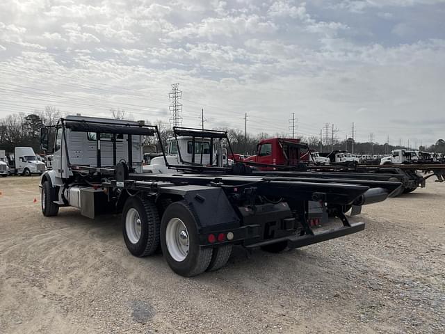 Image of Volvo VHD equipment image 1