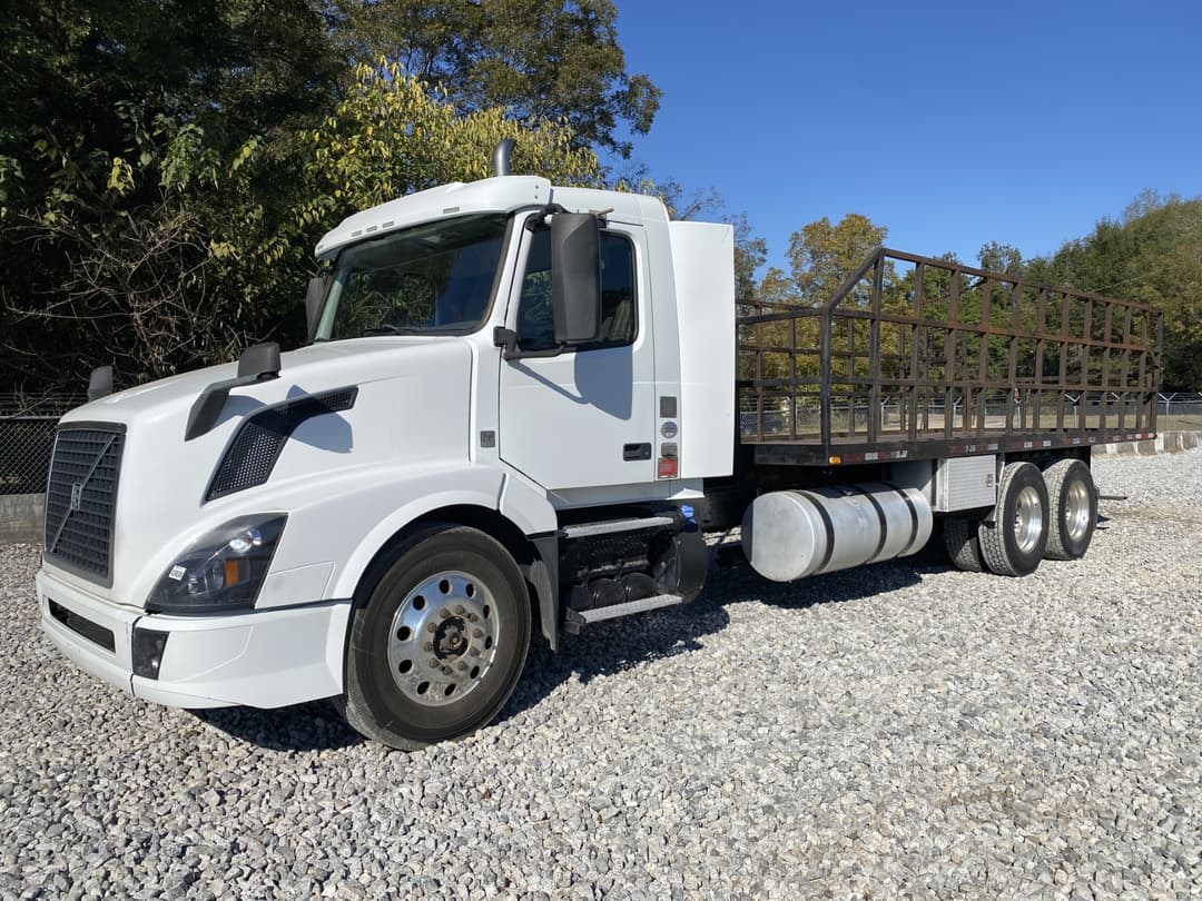 Image of Volvo VN Primary image