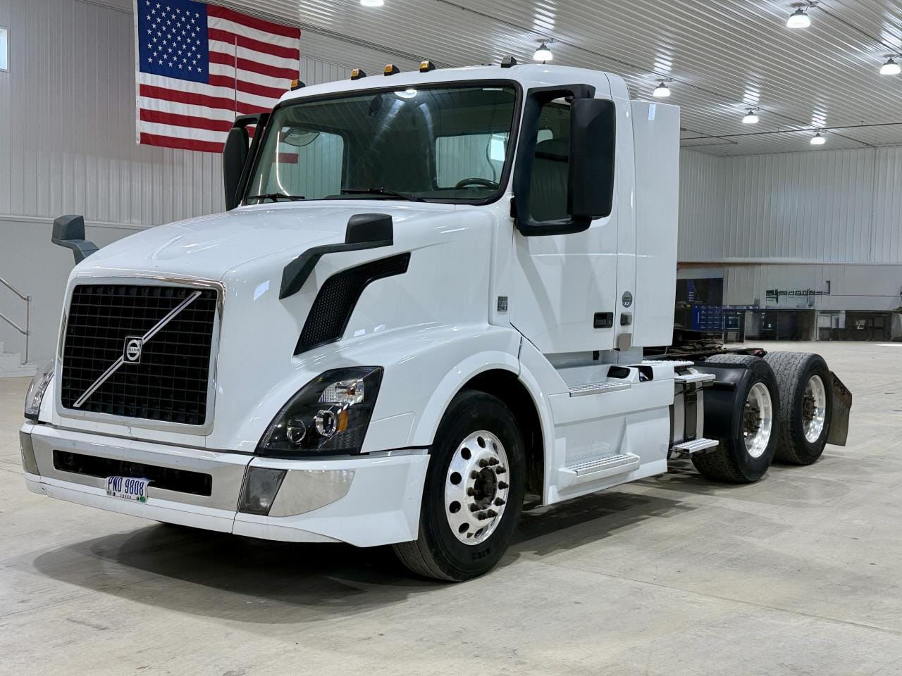 2018 Volvo VN Equipment Image0